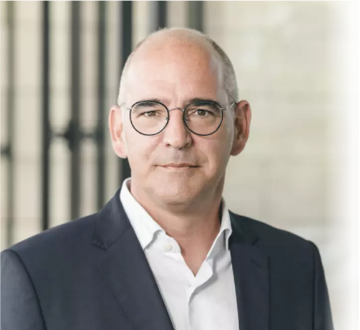 Alexander Schubert Alexander Schubert